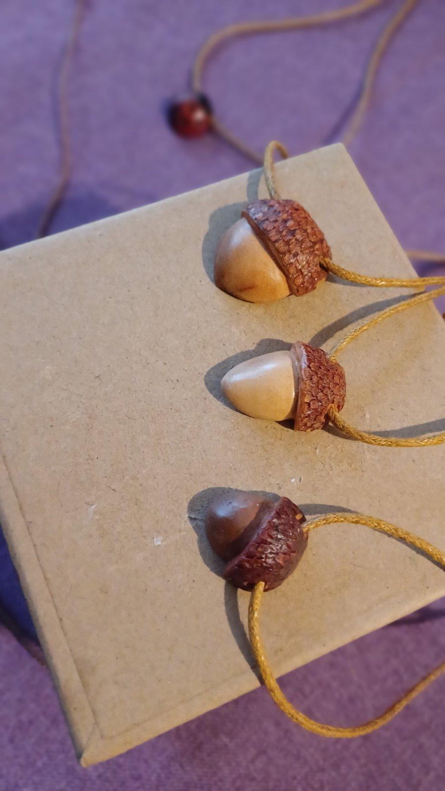 Acorn pendants from natural materials